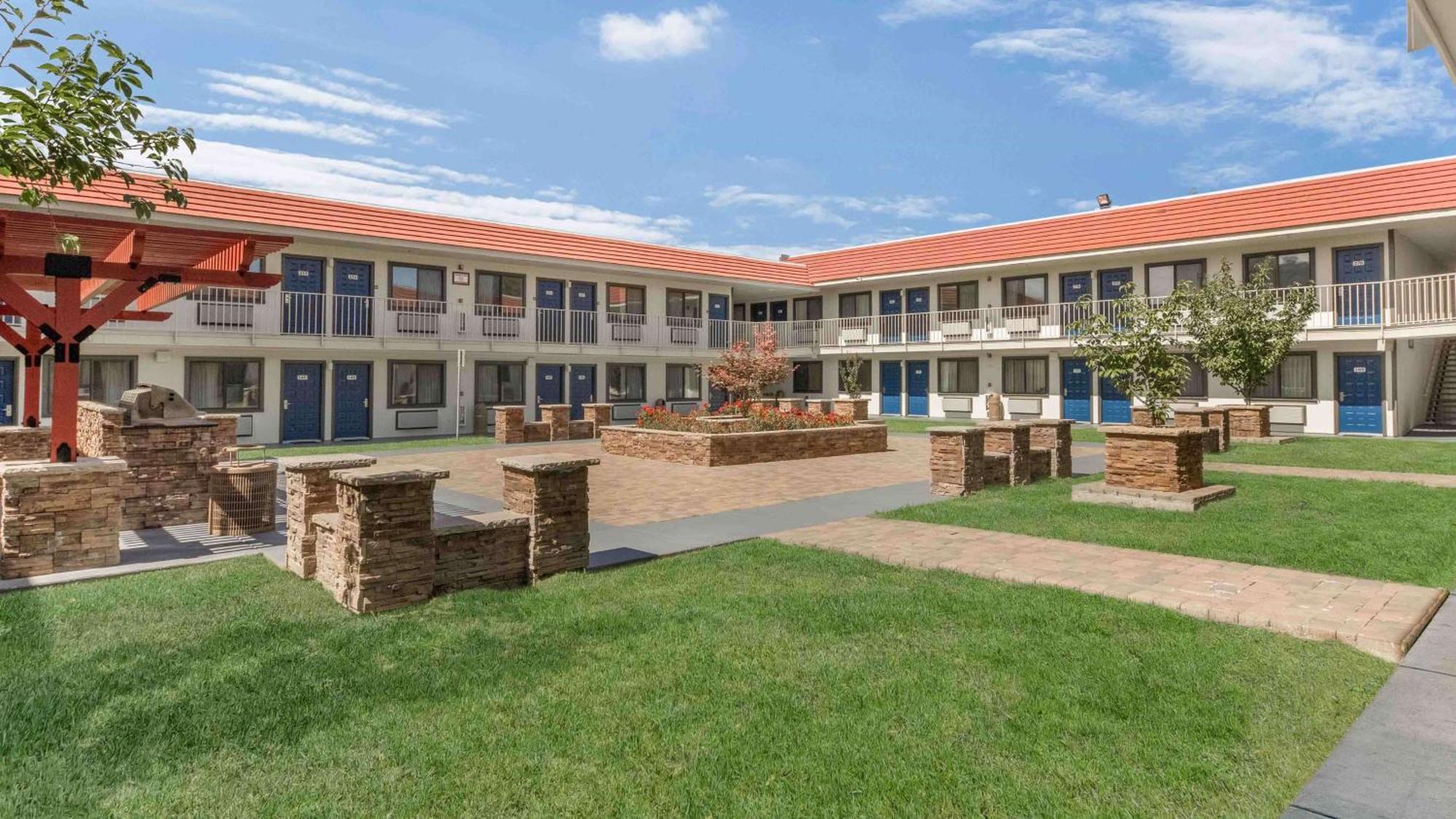 Hotel 6-fremont, Ca - South