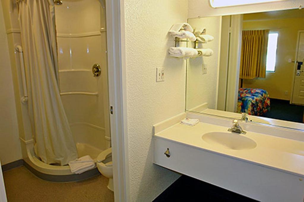 Hotel 6-fremont, Ca - South 2*