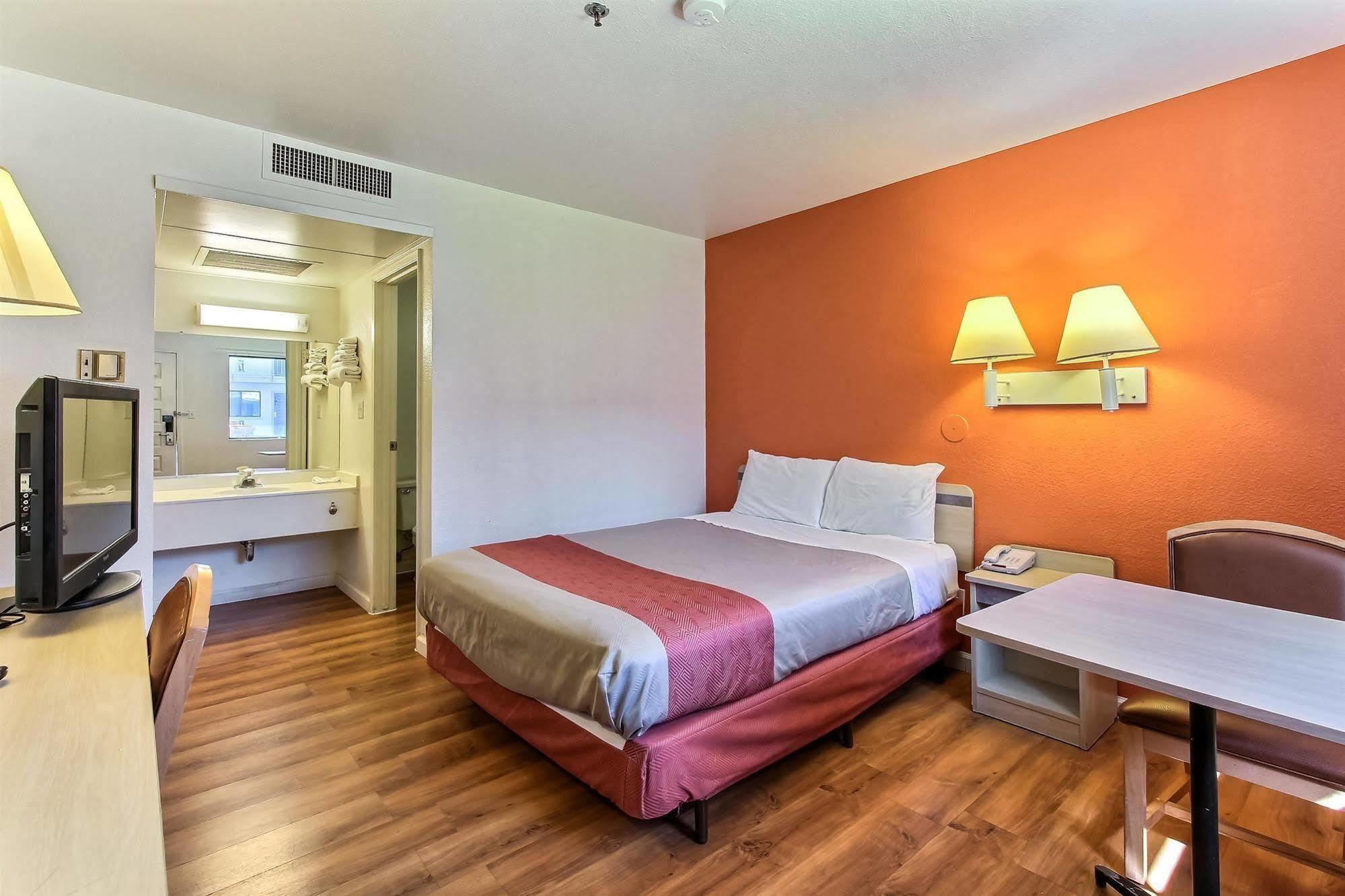 6-fremont, Ca - South Fremont