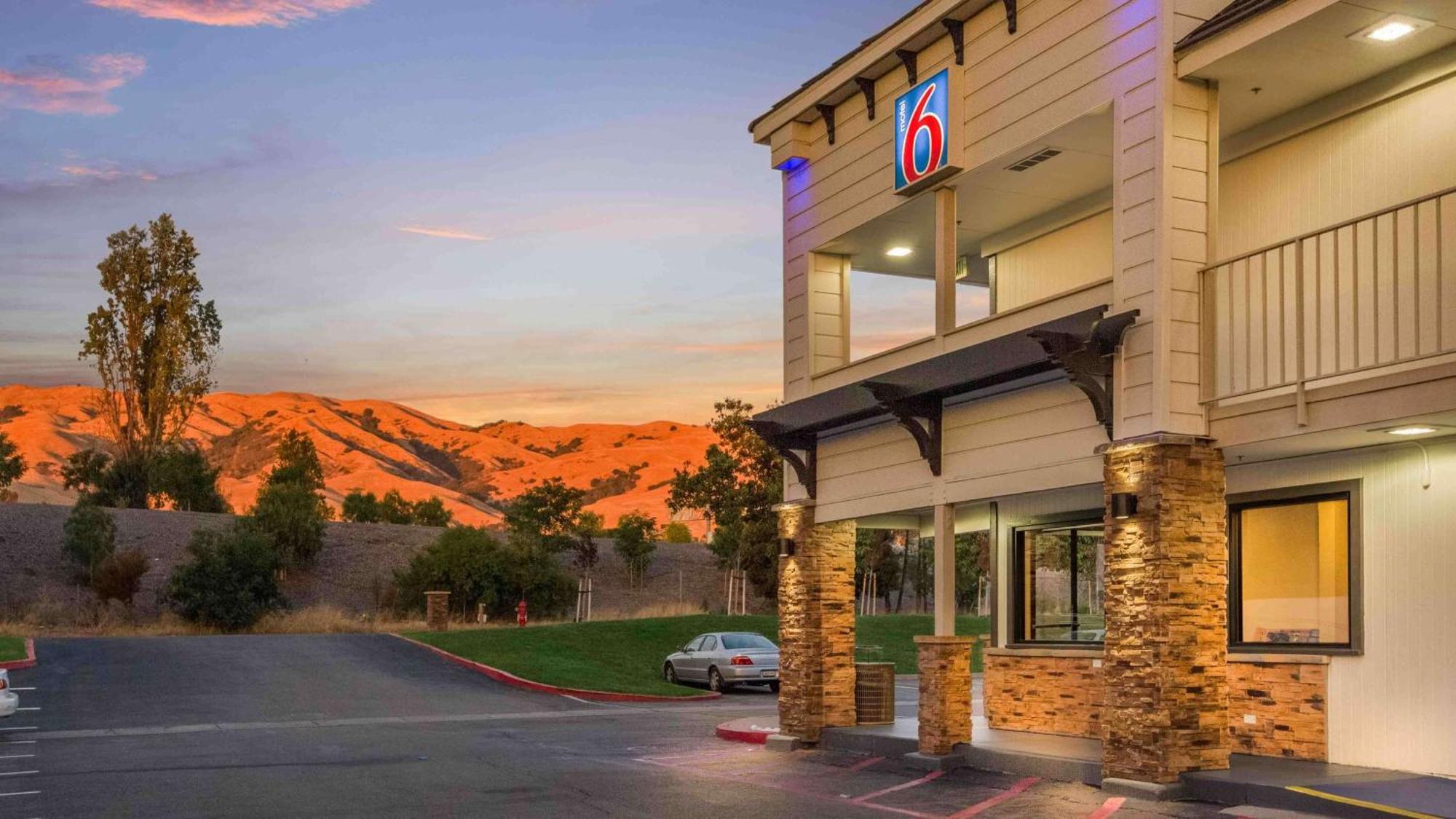 Hotel 6-fremont, Ca - South